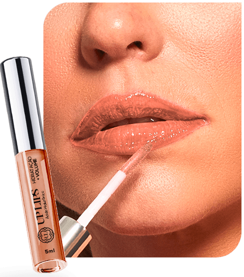 Paolla Oliveira Up Lips - Nude