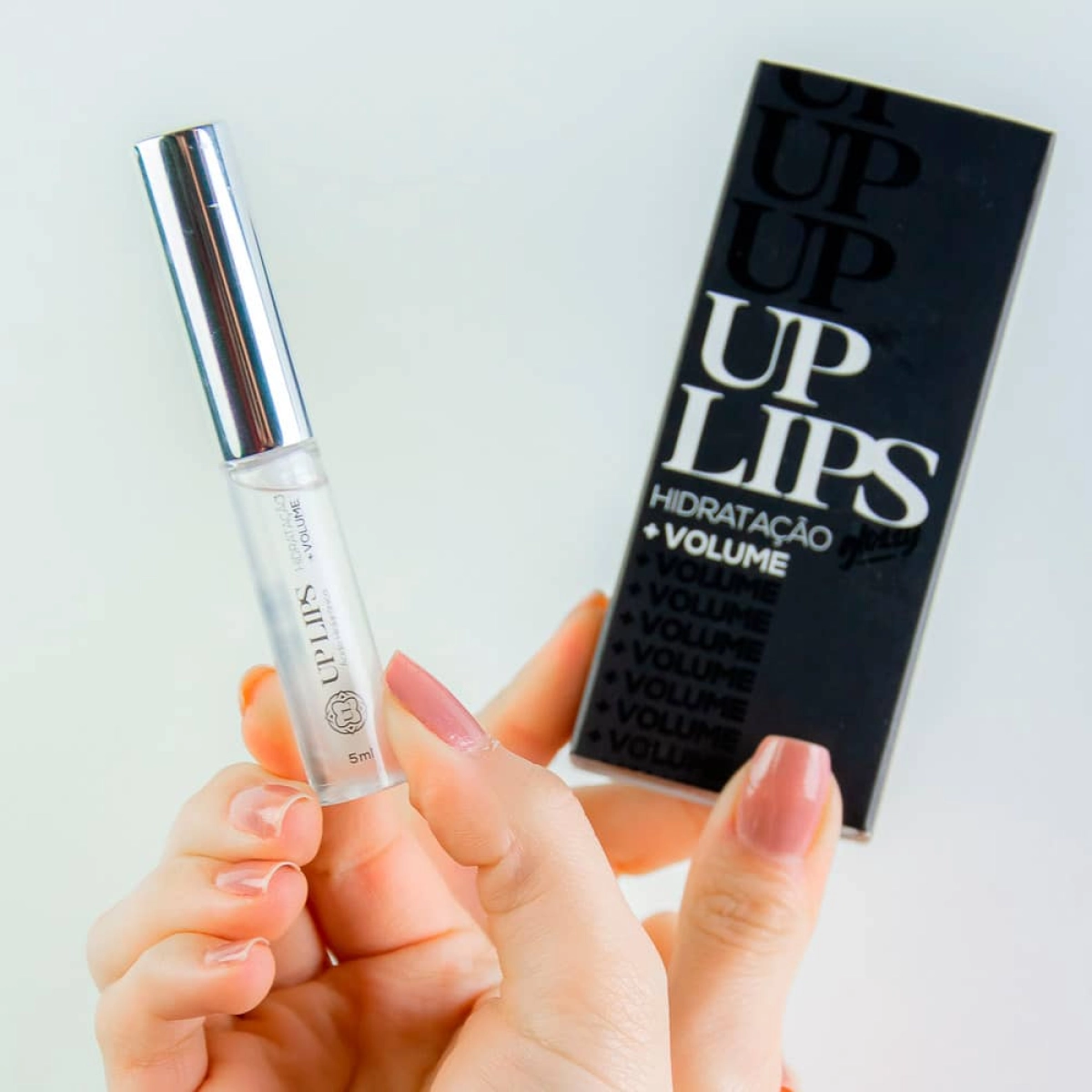 Monte seu Kit Gloss Labial com Ácido Hialurônico e Sérum da Up Lips e fique linda e com um bocão de arrasar! Monte seu Kit Gloss Labial com Ácido Hialurônico e Sérum da Up Lips e fique linda e com um bocão de arrasar!